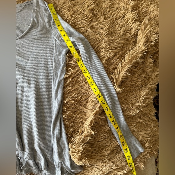 We The Free XS Blue Waffle Thermal Long Sleeve Sweater Distressed - Picture 10 of 10